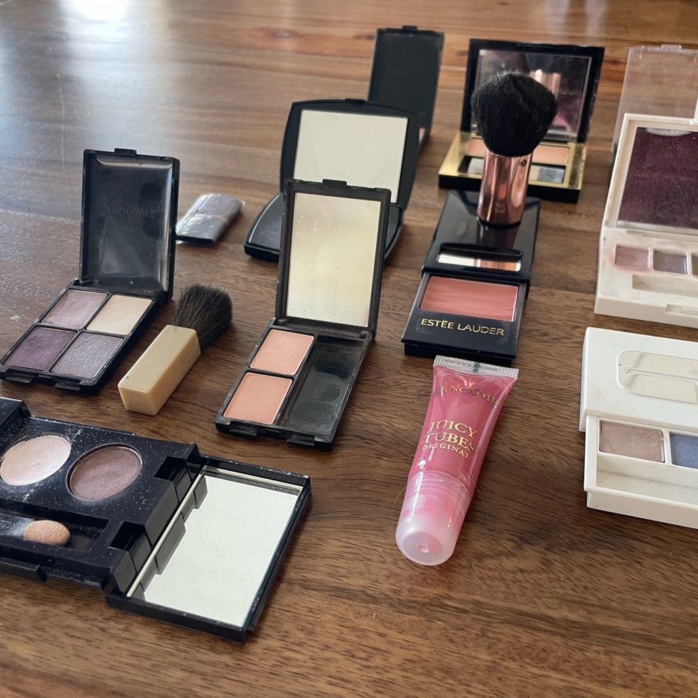 Estee Lauder & Clinique Make up Collection- 25 Pieces - Picture 2 of 6